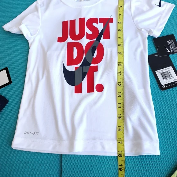 NIKE DRI-FIT Boy's Just Do It - T-Shirt & Shorts 2 Piece Set White Blue Size 6 - Picture 7 of 9